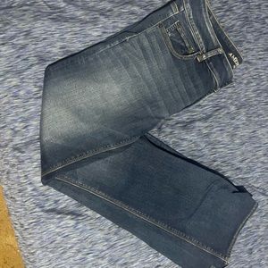 American Eagle low rise super stretch 14 long jeans